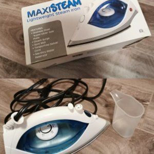 Lightweight Steam Iron